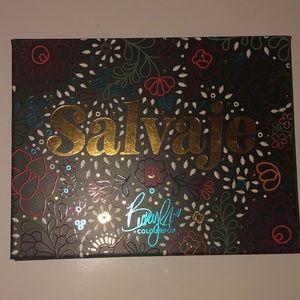 Colourpop Salvaje Palette